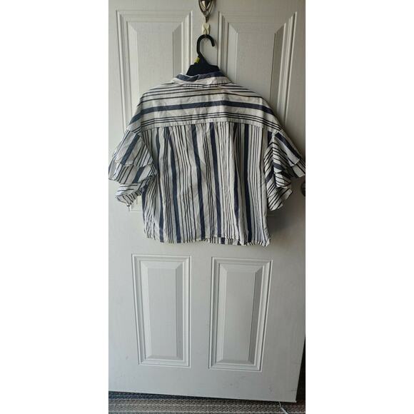 A New Day Ruffled Womens Button Up Cropped Coquette Preppy Size Medium - Picture 3 of 3